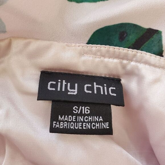 City Chic 'Love Me Do' Floral Cold Shoulder Dress - size 16 - Picture 12 of 14